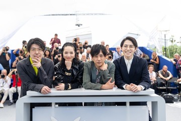 二宮和也＆小松菜奈ら「８番出口」8分間のスタオベに感動 カンヌのフォトコール登場 画像