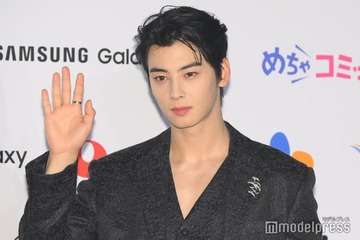 ASTROチャウヌ、東京・京都でのオフショット公開「デートしてる気分」「聖地誕生」と反響 画像