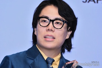 令和ロマン・高比良くるま、地上波復帰「ラヴィット！」コンビで3ヶ月ぶり出演「僕真っ黒なんで」 画像