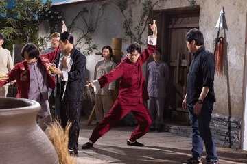 生田斗真、華麗なカンフーアクション披露 “師匠”と呼ばれるほど極めたいことも明かす 画像