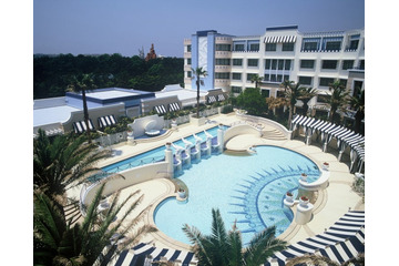 暑い夏のお出かけに！ディズニーホテルのプールで優雅にクールダウンしよう 画像