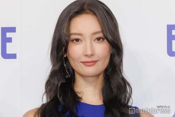 菜々緒、チューブトップで美デコルテ輝く「ヘルシーで素敵」「小麦肌がかっこいい」と反響 画像