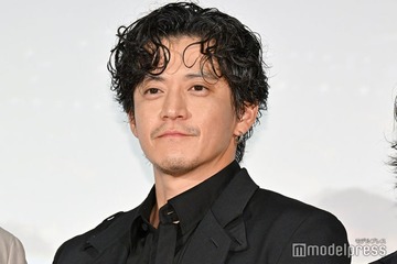 小栗旬「映画にはない部分の大変さもきっといっぱいあった」モデルとなった本人から手紙【フロントライン】 画像