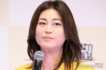 氷川きよし、手作りのチーズケーキ蒸しパン披露「盛り付けのセンスが素敵」「美味しそう」の声 画像