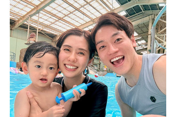 おばたのお兄さん、山崎アナ＆1歳息子と“ハワイアンズ”を満喫！フラガールにも感動「本当に素晴らしかった」 画像