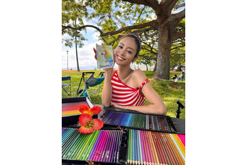 美人トレーナー、ショートパンツで美脚スラリ「圧巻のスタイル」「絵になる」と反響 画像