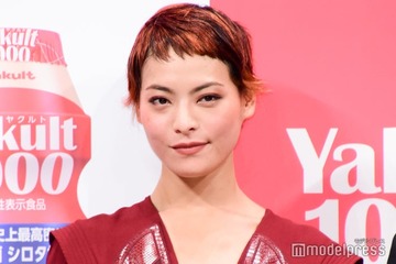 菅原小春、夫・黒田大輔との“キス寸前”2ショット公開「ラブラブ」「幸せそう」 画像