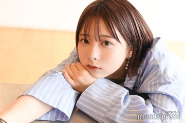 人気インフルエンサー、美脚際立つレアコーデ披露「雰囲気違う」「脚長すぎ」の声 画像