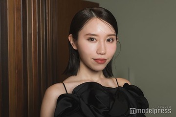 ばんばんざい・みゆ、アメリカンスリーブで美肩ライン際立つ「着こなせるのすごい」の声 画像