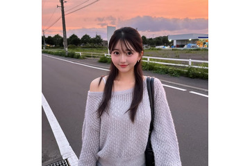 「今日好き」谷心愛、膝上ミニスカから美脚披露「可愛い」「透明感すごい」の声 画像