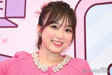 矢吹奈子「いつもと違う系統の私服」で雰囲気一変「肩出し可愛い」「大人っぽい」と熱視線 画像