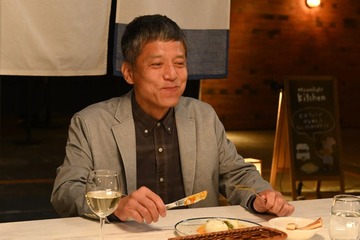 勝村政信、アドリブでTravis Japan中村海人を翻弄 物語をかき回す存在に【ミッドナイト屋台2～ル・モンドゥ～】 画像