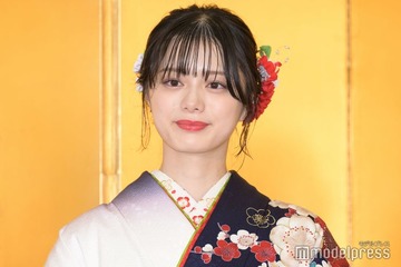 紺野彩夏、美デコルテ大胆開放 ベアトップ衣装姿に「大人っぽい」「透明感すごい」と反響 画像