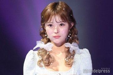 ギャルママモデル聖菜、“1週間”スーパーロングヘア「艶髪」「女神」の声 画像