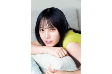 日向坂46 5期生・松尾桜、デートグラビア披露「週刊少年サンデー」初登場で表紙 画像