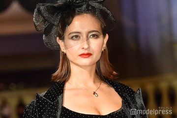 エリーローズ「母三姉妹とその子供たち」母＆親戚顔出し比較ショット公開「全員美形」「面影ある」 画像