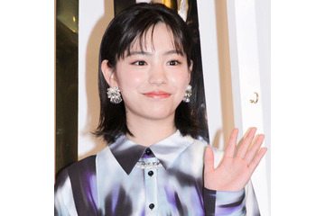 當真あみ、広瀬すず・松岡茉優らとパシャリ！『ちはやふる』オフSHOTに「みんな可愛すぎる」「本当に最高」の声 画像