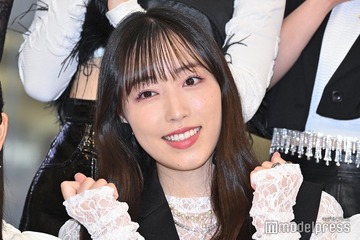 元モー娘。譜久村聖、シースルーワンピから美脚透け「母と2人で石川旅行」 画像
