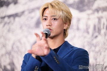 キンプリ高橋海人“100倍に拡大”大スケールの作品に興奮 葛飾北斎への愛熱弁 画像