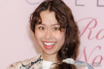 peco、すっぴんパジャマ姿披露「アメリカ映画のワンシーンみたい」「可愛すぎ」の声 画像