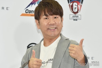 FUJIWARA藤本敏史、次女とおそろコーデの2ショット公開「12時間遊んだ」ディズニーランド満喫 画像