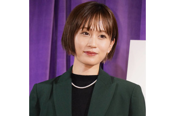 前田敦子、すらり美脚が映えるミニスカSHOTにファンうっとり「スタイル抜群」「完璧すぎ」 画像