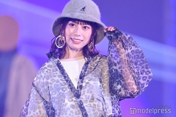 元日向坂46東村芽依、純白キャミ姿で大阪・関西万博満喫「透明感すごい」「色白で憧れ」 画像