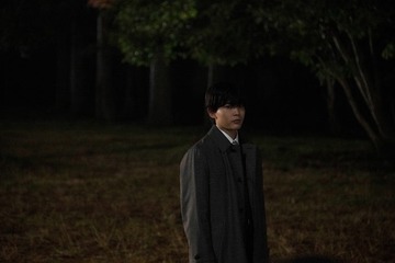 なにわ男子・長尾謙杜、物語の鍵握る若手社員を怪演 新場面写真解禁「今この作品が日本で描かれることの大切さを感じました」【俺ではない炎上】 画像
