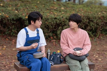 及川光博＆手越祐也「ぼくたちん家」“出会い”の初回カット解禁 脚本家が見どころ明かす 画像