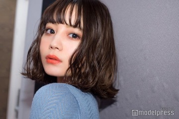 堀北真希の妹・NANAMI、へそ出しキャミトップスで美スタイル披露「くびれ綺麗」「おしゃれ」 画像