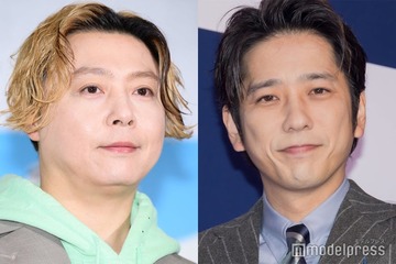 二宮和也、堂本剛との“キス寸前”密着ショット公開「べったりで可愛い」「公開プロポーズかと思った」の声 画像