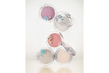 BANILA CO、「シルキーグロウハイライター」がロフト・アットコスメにて順次先行発売！ 画像