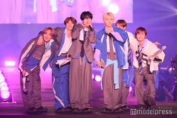 DXTEEN、頭ポンポン＆肩組みに胸キュン 福岡出身・大久保波留が青春ソングで美声響かす【TGC北九州2025】 画像