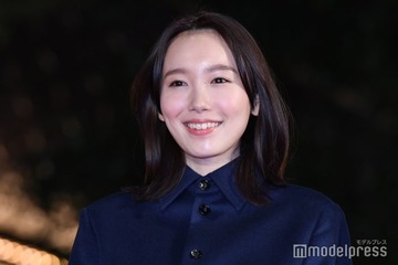 飯豊まりえ、シースルートップスで美ボディ透ける「上品で素敵」「ドキッとした」の声 画像