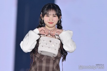 乃木坂46川崎桜、堂々ランウェイデビュー ミニ丈ワンピ×キュートな笑顔で魅了【ガルアワ2025AW】 画像
