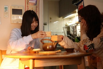 「ふたりエスケープ」 先輩（岩本蓮加）＆後輩（冨里奈央）“現実逃避旅”へ「やり取りが愛おしい」「最強にゆるくて癒やされる」と反響 画像