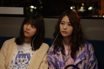 【ふたりエスケープ 第4話】先輩＆後輩、妄想から生まれた“エア猫”との生活スタート？ 画像