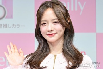森香澄、美脚スラリ韓国オフショット公開「オーラがすごい」「可愛すぎる」の声 画像
