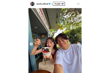 サッカー日本代表エース・上田綺世選手が“歴史的勝利の立役者”に 活躍支える美人妻・由布菜月にも注目集まる 画像