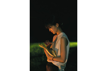 乃木坂46卒業控える久保史緒里、初エッセイ序文・屋久島の夜のカット解禁【LOST LETTER】 画像