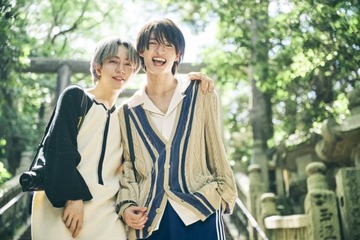 げんじぶ杢代和人＆長野凌大、仲良く寄り添ってにっこり！初めての2人旅で見せた“素の魅力” 画像