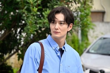 「ちょっとだけエスパー」30年後の兆（岡田将生）ビジュアルの秘密明らかに「納得」「今どきで面白い」 画像