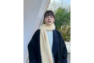 のん、ふわもこストールを巻いた冬コーデに反響「可愛らしい」「すごくほっこり」 画像