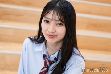 「今日好き」山口永愛、美脚透けるミニスカ黒ストッキングコーデ「スタイル良すぎ」「大人っぽい」の声 画像