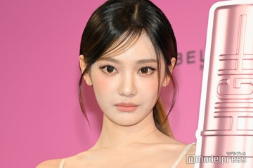 aespaニンニン、美くびれ＆美脚チラリ…抜群スタイル際立つショット多数公開「着こなせるのすごい」「神ウエスト」 画像