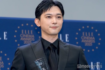 吉沢亮「国宝」は「かけてきた時間や情熱が結構段違い」思い語る 2026年への意気込みも【ELLE CINEMA AWARDS 2025】 画像