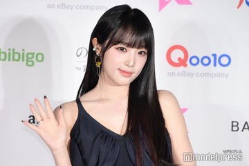 IZ*ONE出身イェナ、羽つき妖精風ドレスから美脚全開「圧巻のスタイル」「可愛すぎる」と熱視線 画像