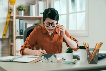 「転職ってこの年から可能なの？」55歳、膠原病と診断されて初めて考えた「公務員」という道。母子家庭で働き続けてきた私の転機は 画像