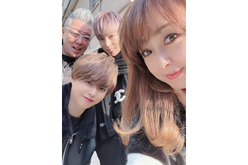 渡辺美奈代、家族で初詣へ！仲睦まじいファミリー4SHOTに反響「最高に素敵です」「優しいスマイル」 画像