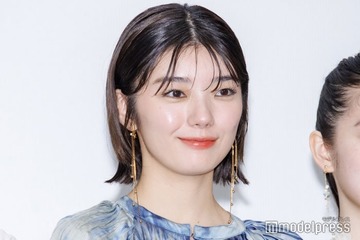 櫻坂46藤吉夏鈴「棒針編み挑戦中」ショット公開に反響「色合い完璧」「上手にできてる」 画像